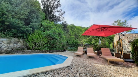 Cottage with a private pool in the Cevennes