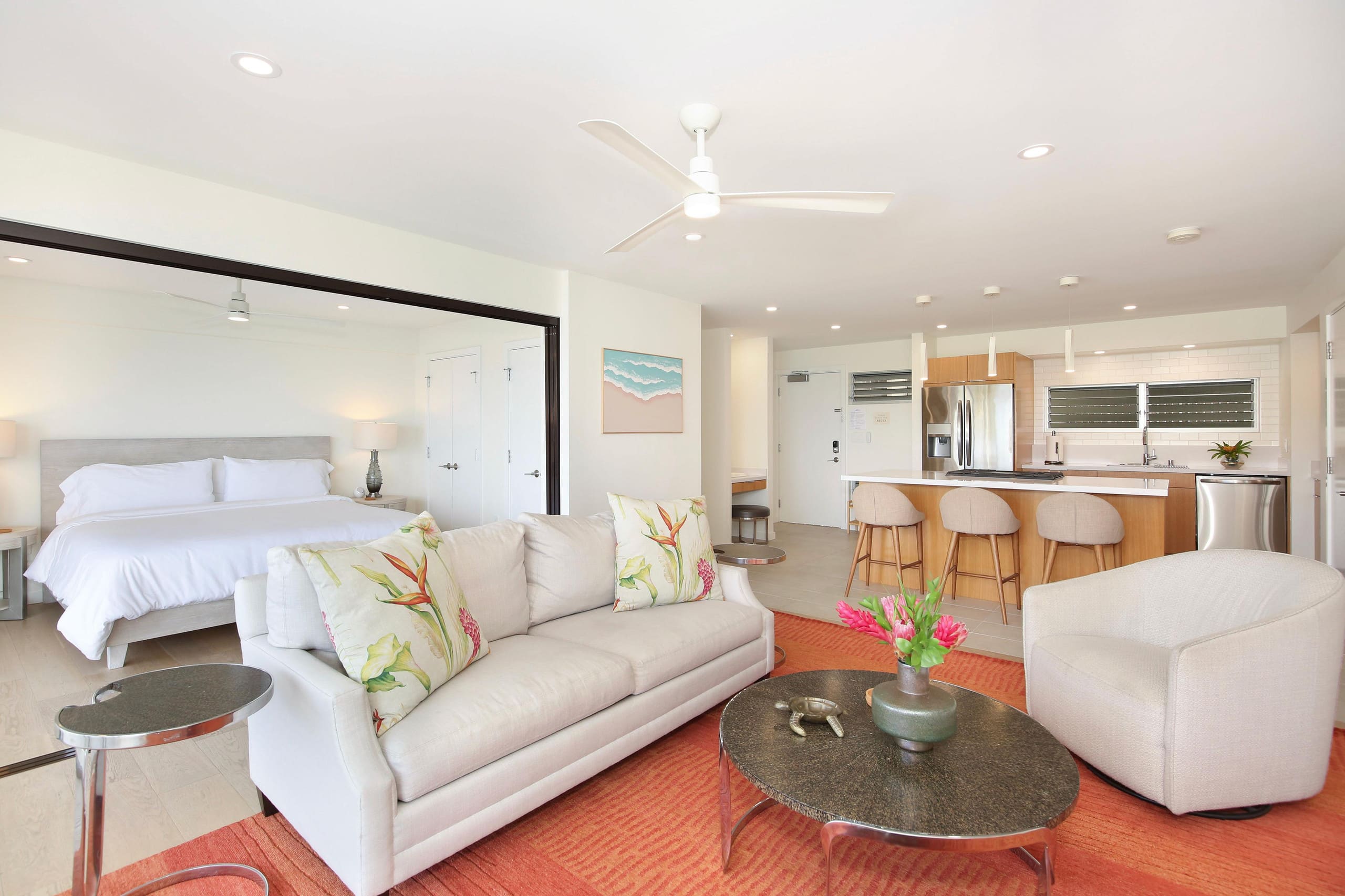 Condo in Honolulu · ★4.91 · 2 bedrooms · 4 beds · 2 private baths - Image 10