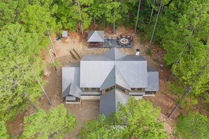Sweetwater Cabins managed Airbnb listing 3