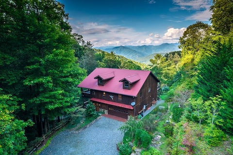 Waterfall Vista - A Luxurious Mountain Home!