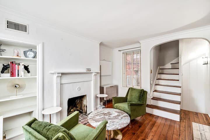 Historic Rittenhouse Townhome! A+ Location W/2bed - Philadelphia, PA