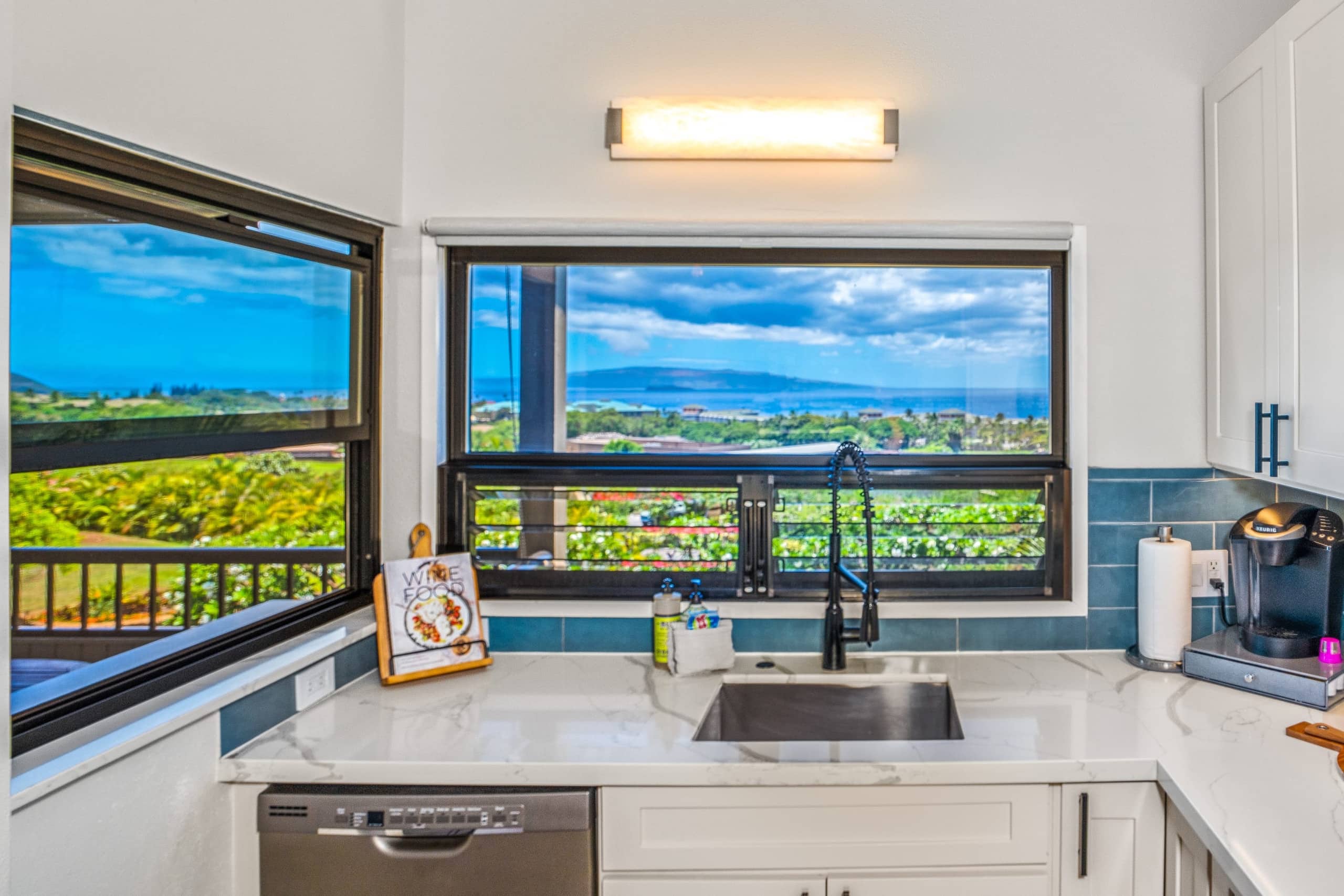 Condo in Kihei · ★4.95 · 1 bedroom · 2 beds · 2 baths - Image 9