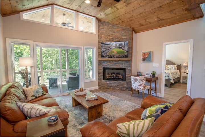 Blue Ridge Mountain Destination Home - Blowing Rock, NC