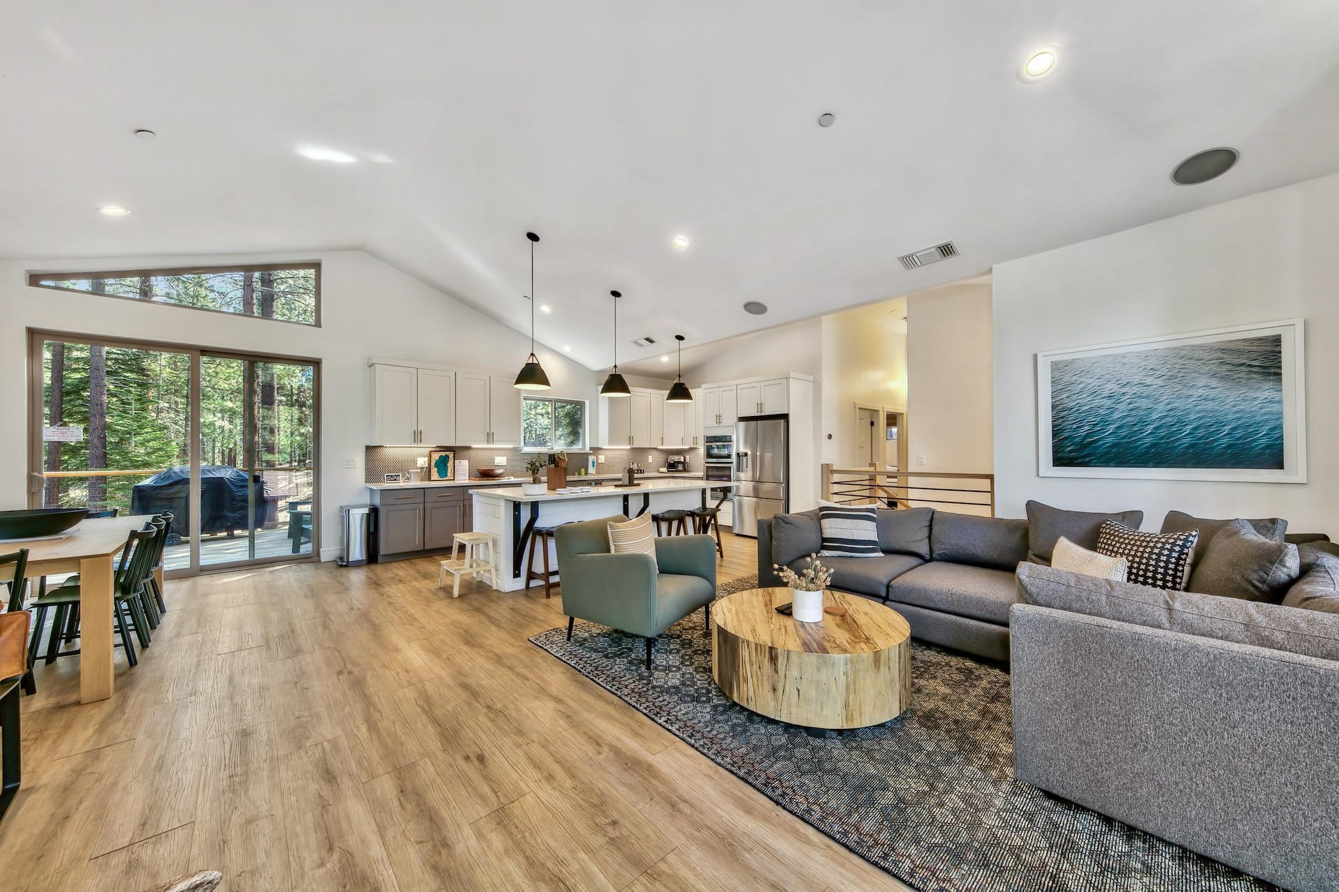 High Meadow Luxury 5BR,3BA- 8 Min to Heavenly — photo 5