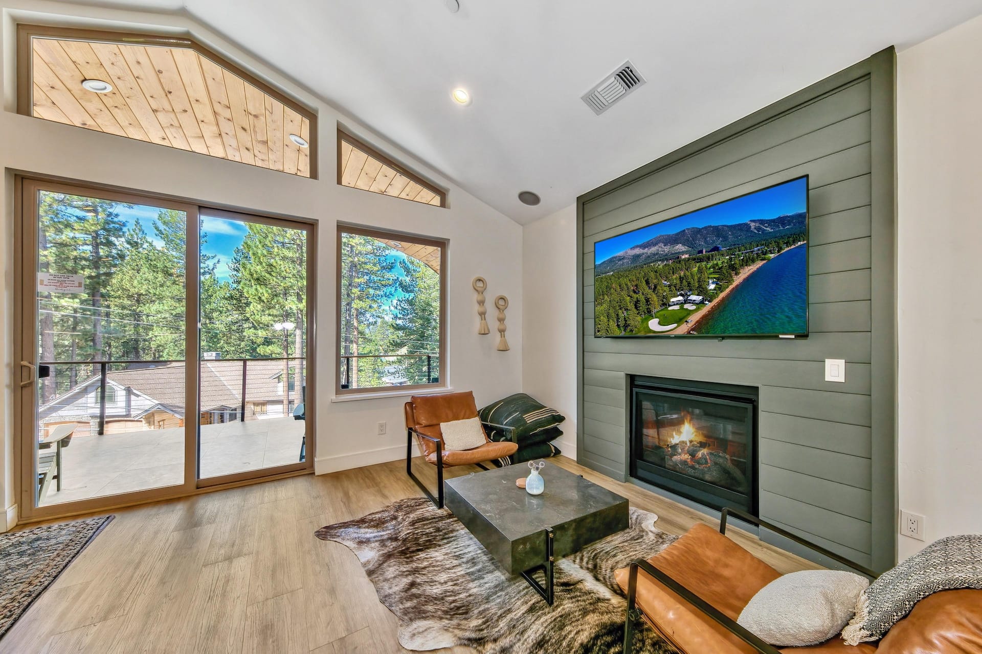 High Meadow Luxury 5BR,3BA- 8 Min to Heavenly — photo 3