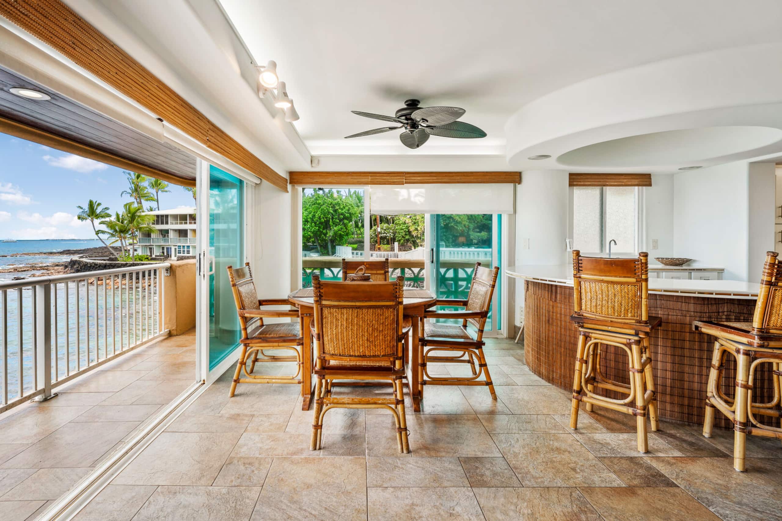 Home in Kailua-Kona · ★4.89 · 4 bedrooms · 4 beds · 4 baths - Image 42