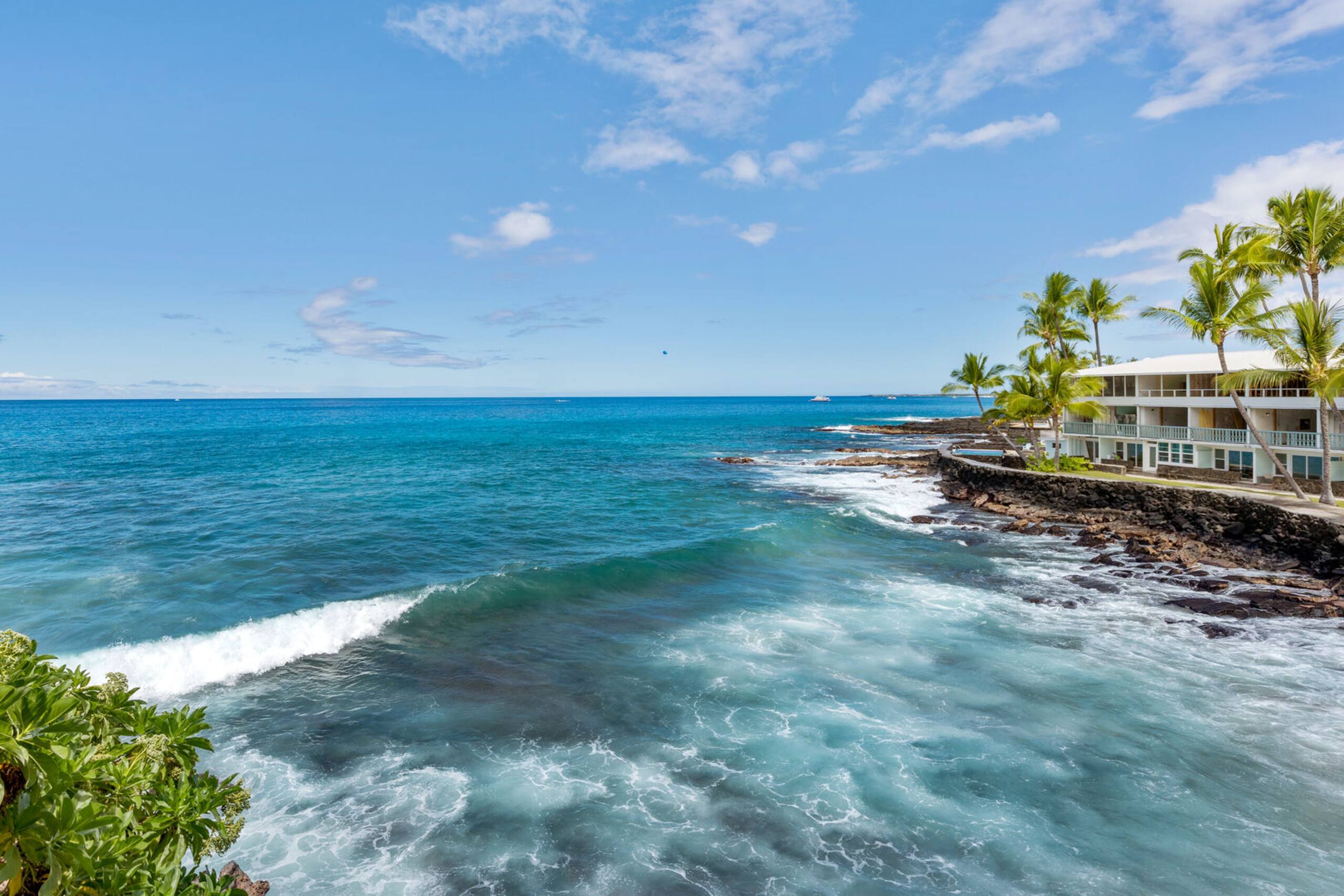 Home in Kailua-Kona · ★4.89 · 4 bedrooms · 4 beds · 4 baths - Image 40