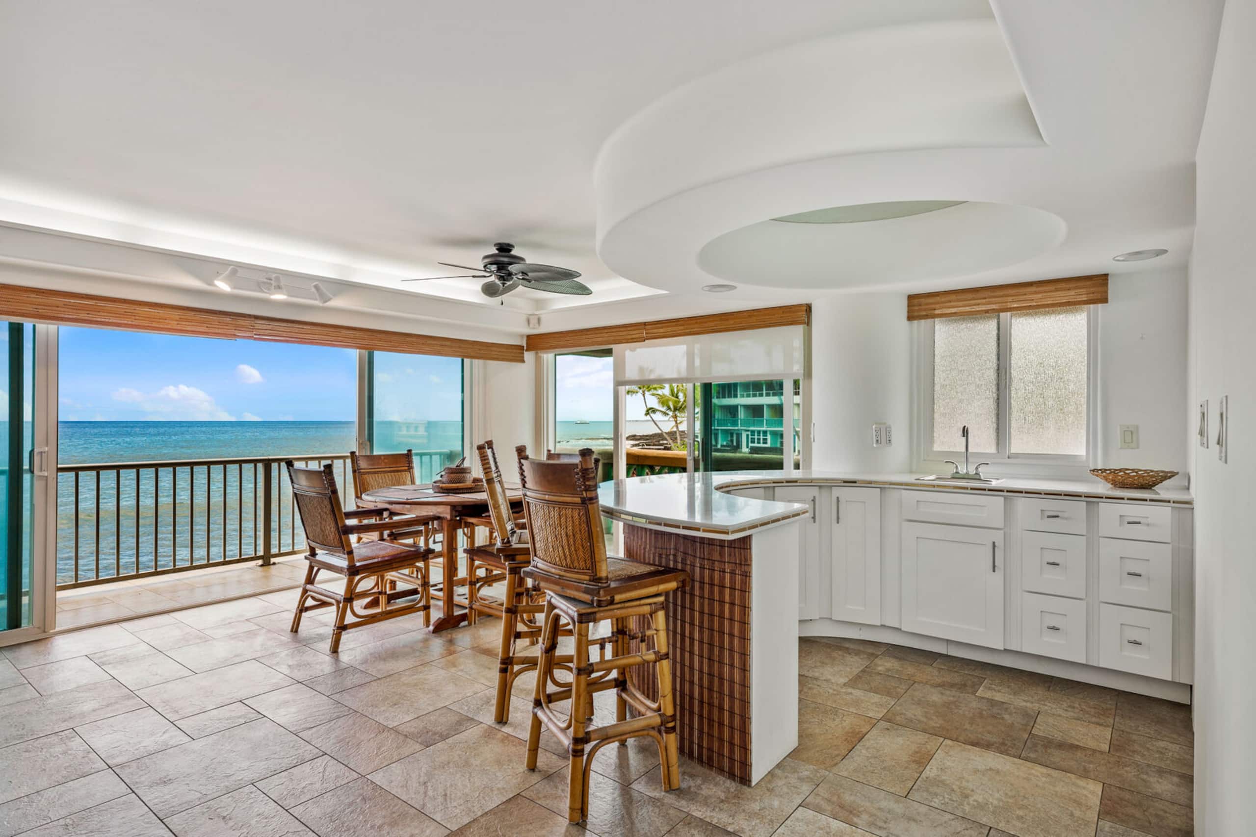 Home in Kailua-Kona · ★4.89 · 4 bedrooms · 4 beds · 4 baths - Image 43