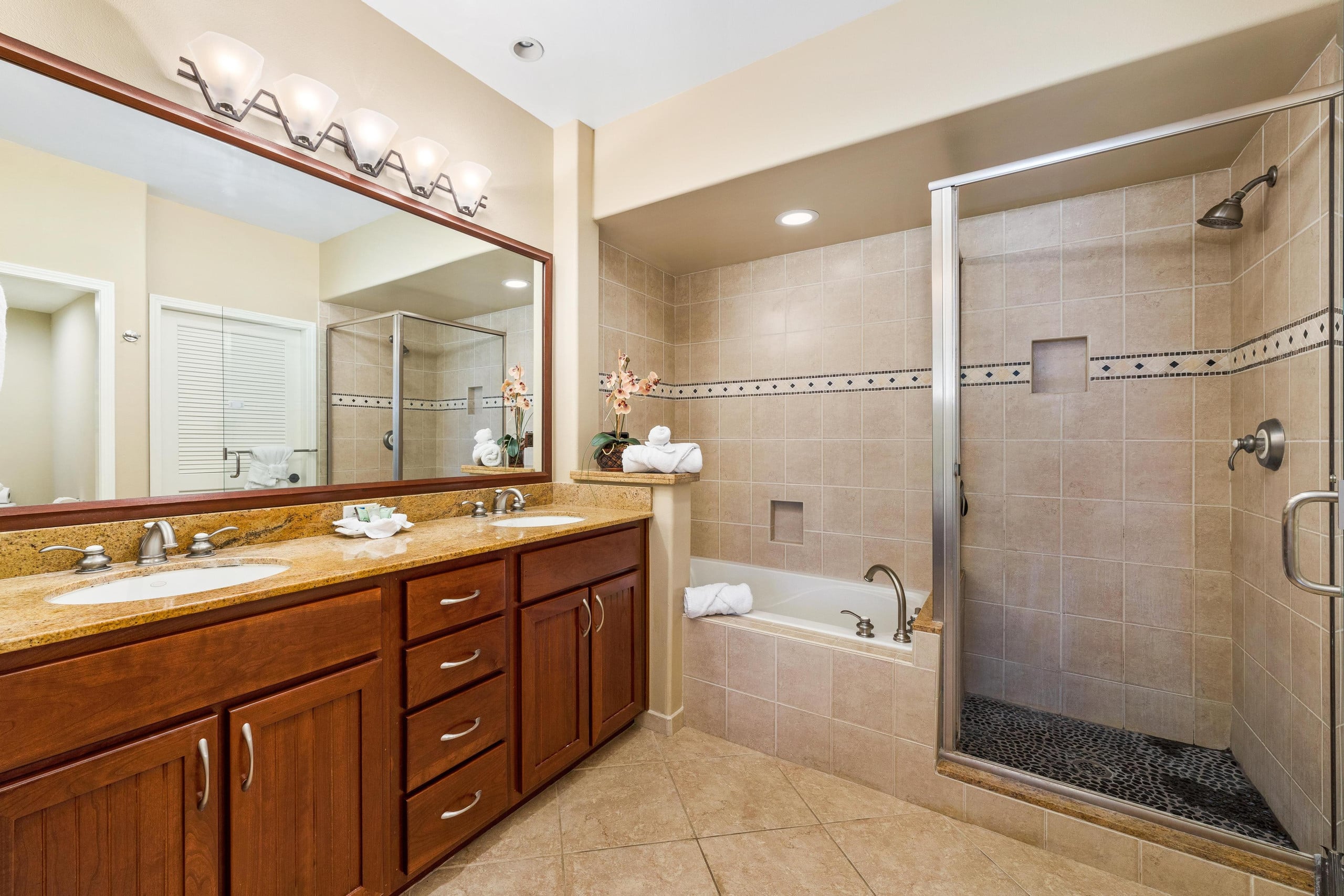 Condo in Waikoloa Village · ★4.83 · 2 bedrooms · 3 beds · 2 baths - Photo 11