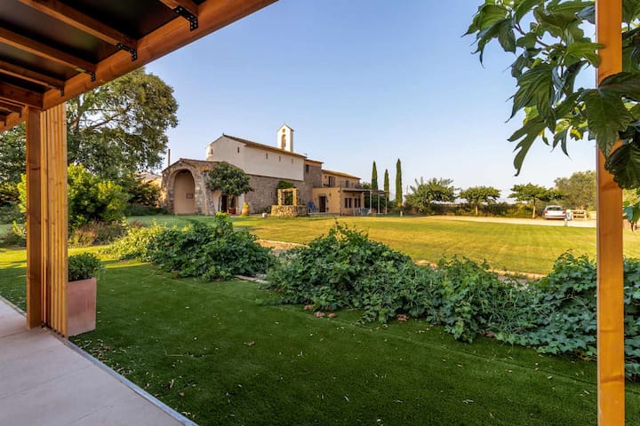 Ermita de Santa Llúcia – Historical country house