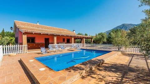 Los Llanos Nigüelas, by Ruralidays