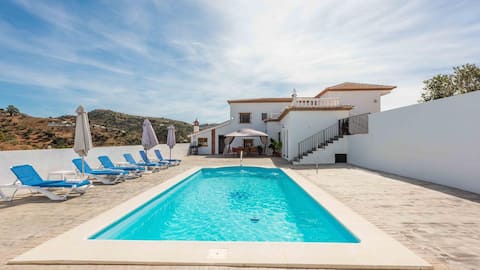 Casa Mari de Almogía by Ruralidays.