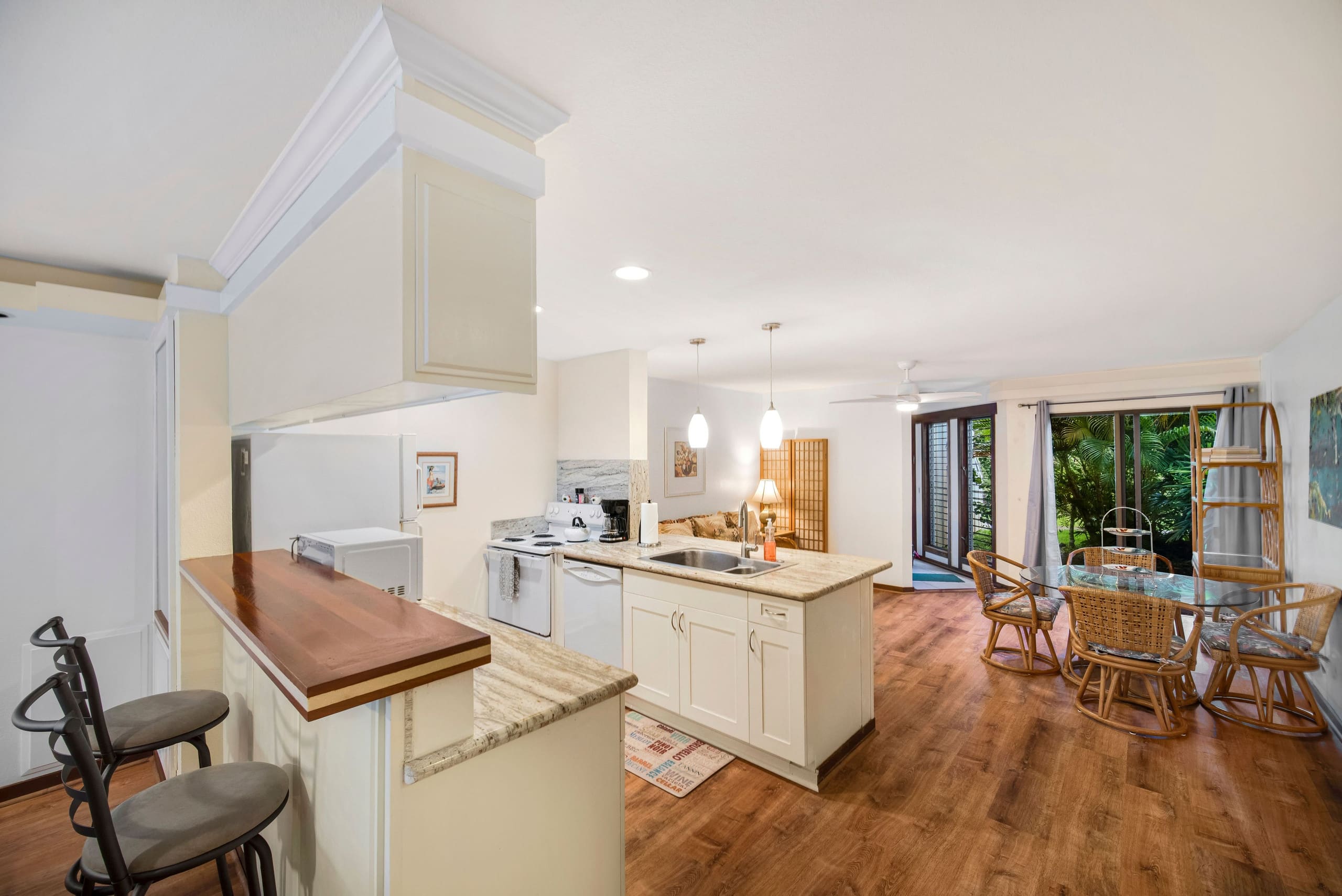 Condo in Koloa · ★4.67 · 1 bedroom · 2 beds · 1 private bath - Image 18