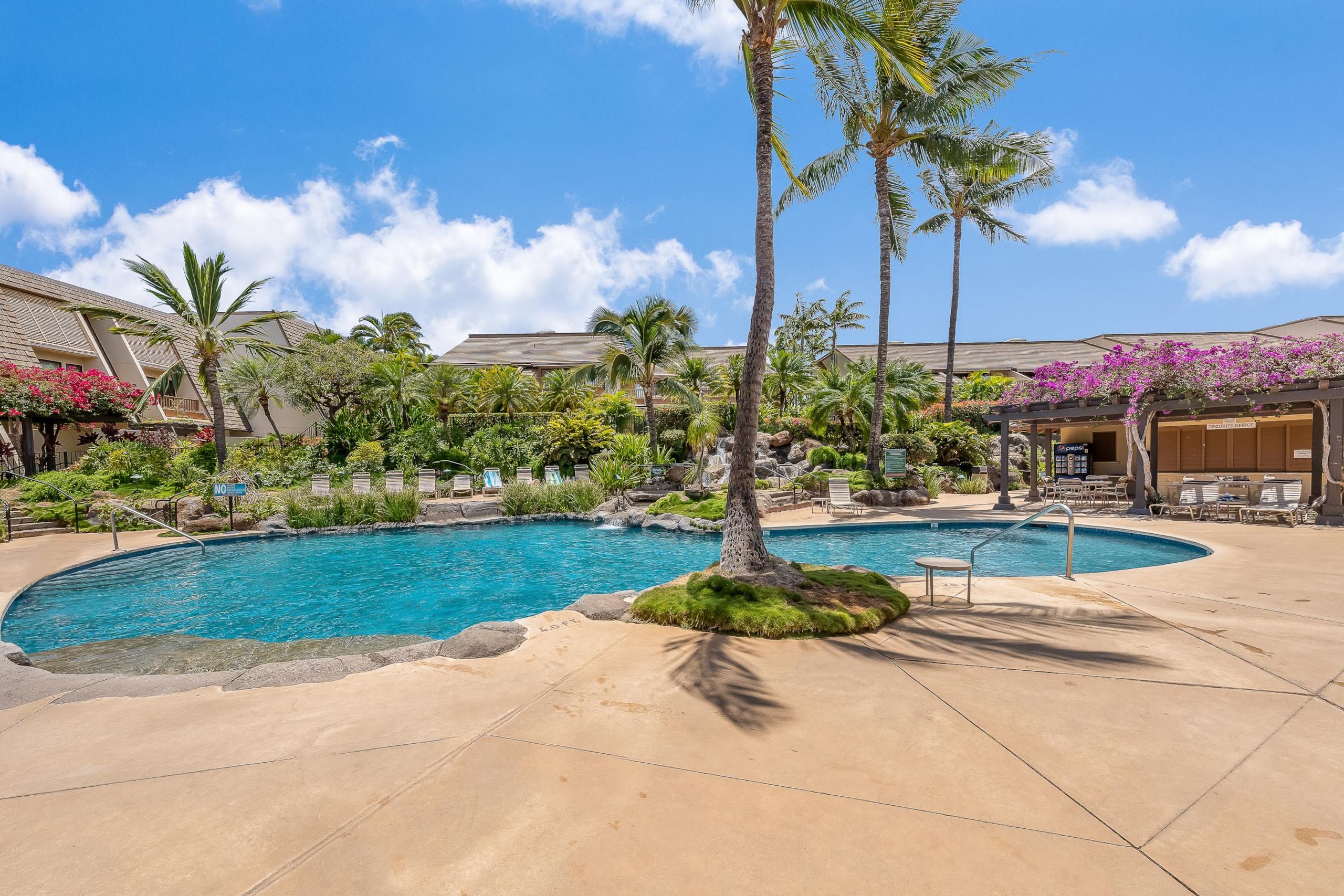 Condo in Kihei · ★4.88 · 2 bedrooms · 2 beds · 2 baths - Image 34