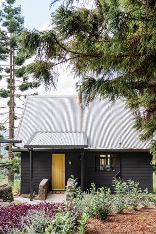 Cottage Three – Maleny Country Estate gallery image 2