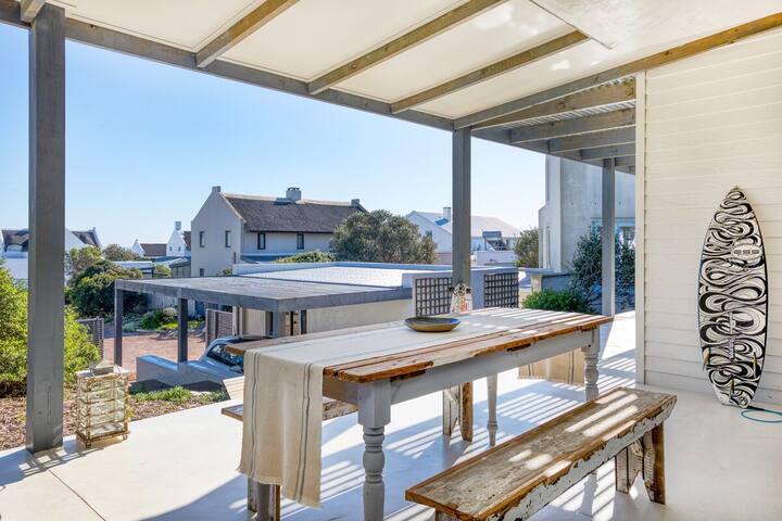 Oystercatcher Beach House gallery image 3