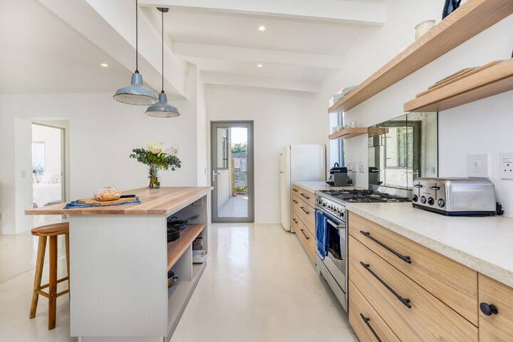 Oystercatcher Beach House gallery image 4