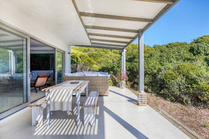 Oystercatcher Beach House gallery image 2