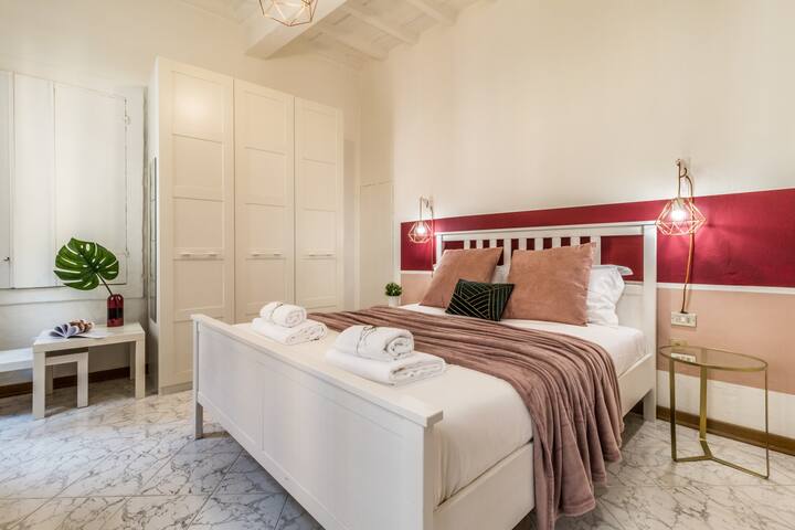 Wine Apartments Florence Sangiovese gallery image 4