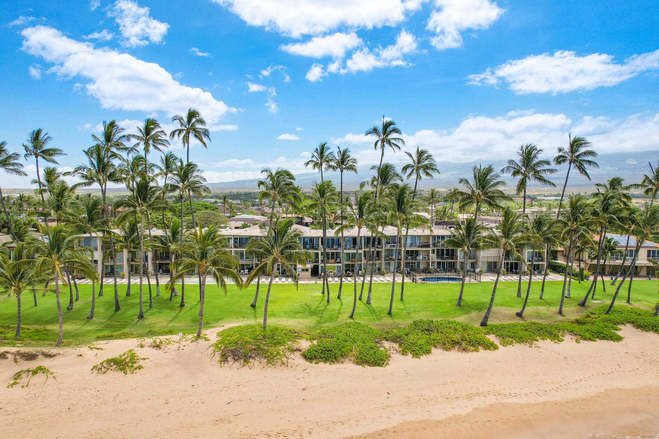 Condo in Kihei · ★4.96 · 1 bedroom · 2 beds · 1 private bath - Image 6