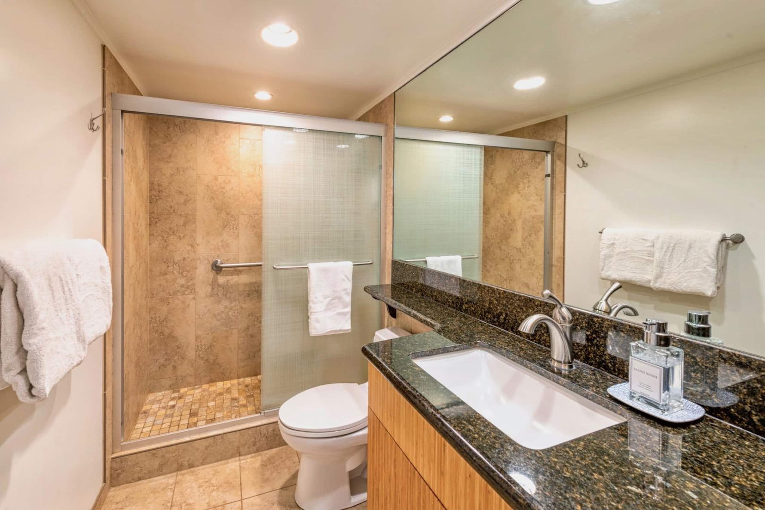 Condo in Kihei · ★4.96 · 1 bedroom · 2 beds · 1 private bath - Image 34
