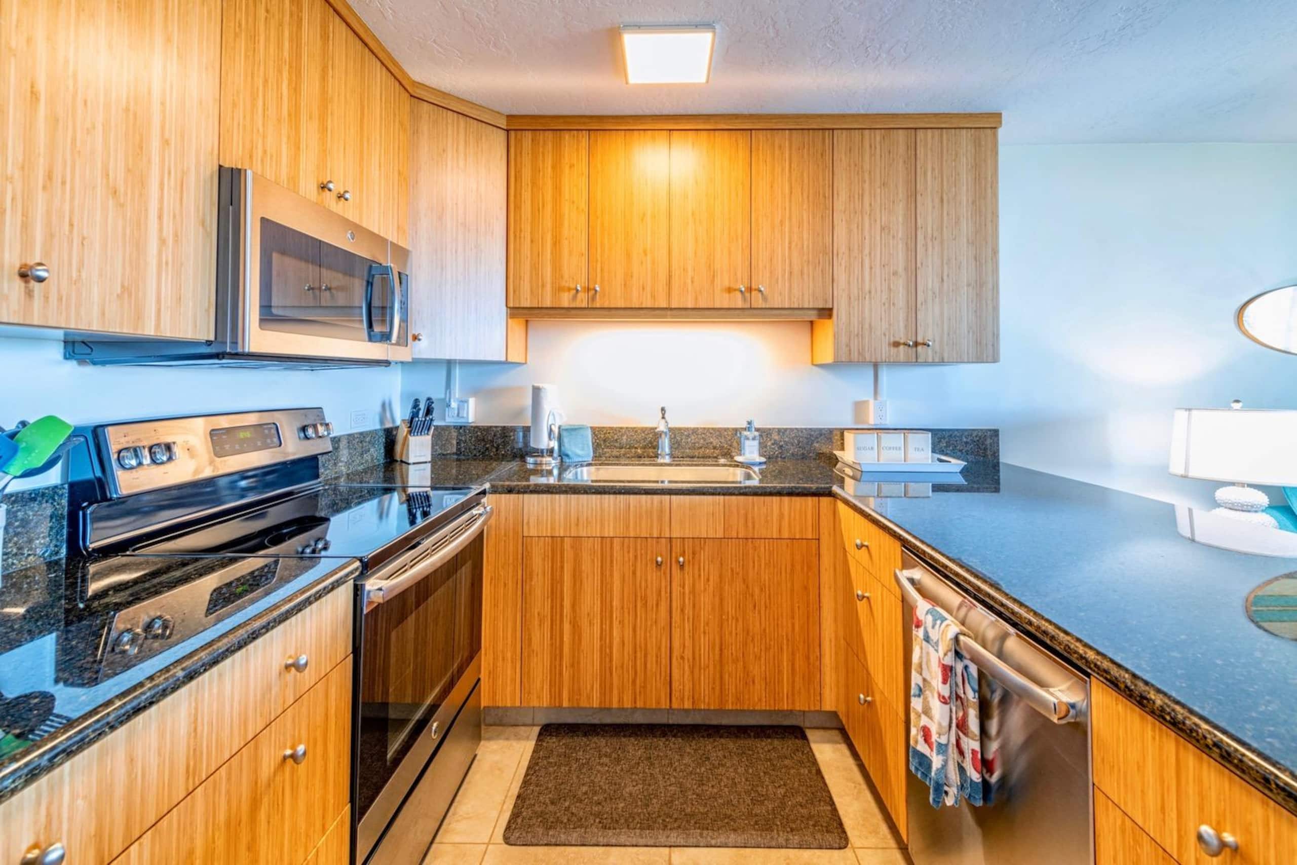 Condo in Kihei · ★4.96 · 1 bedroom · 2 beds · 1 private bath - Image 20