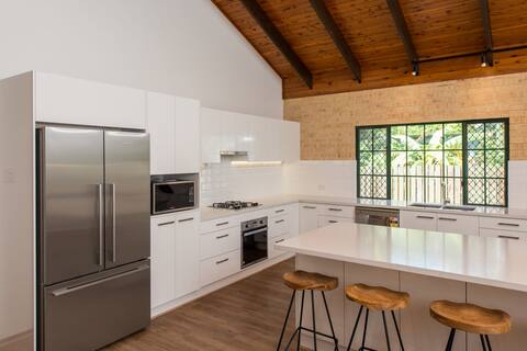 Bedella | 6 Bedroom, 2 Bathroom, Sleeps 12