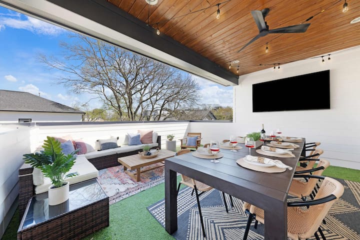 The Willie • Speakeasy Game Room + Rooftop