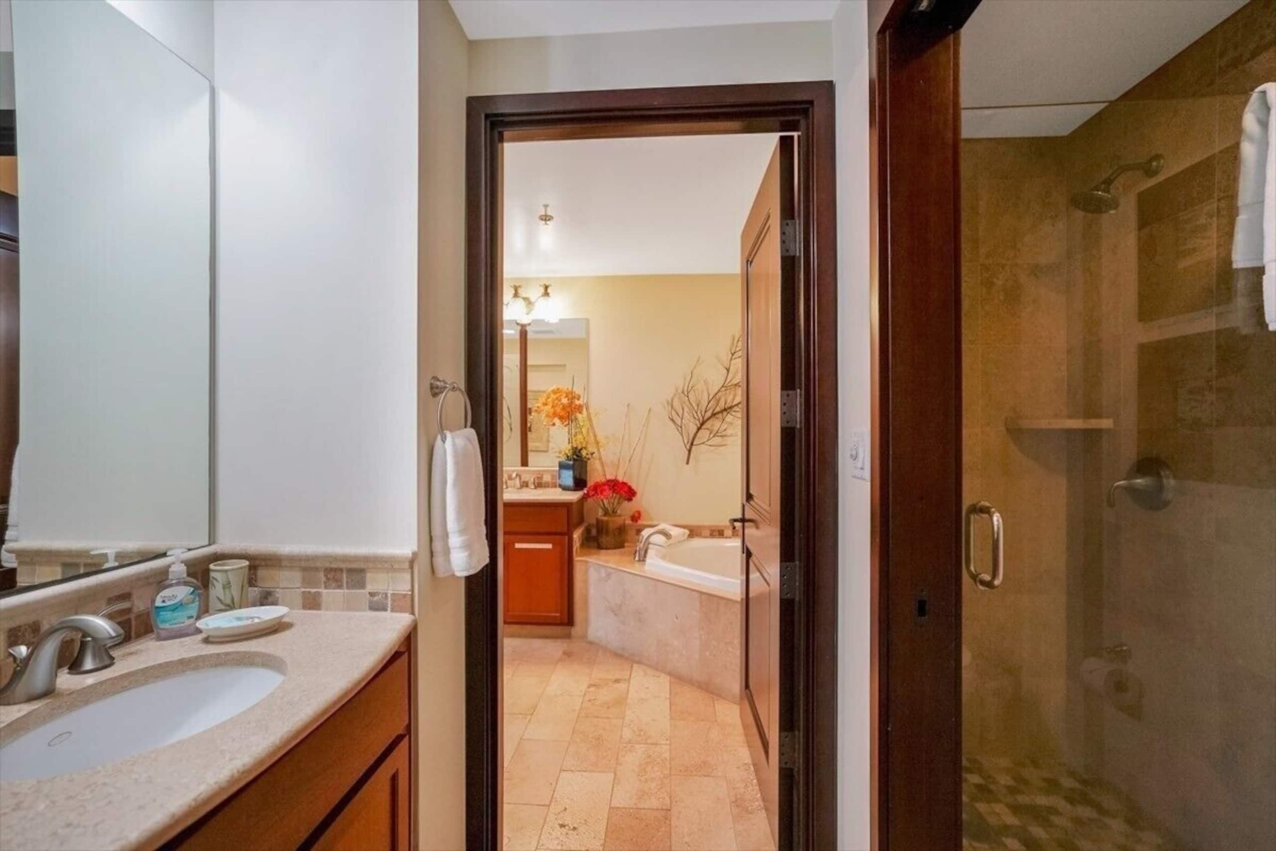 Condo in Kapaa · ★4.84 · 2 bedrooms · 3 beds · 3 baths - Photo 14