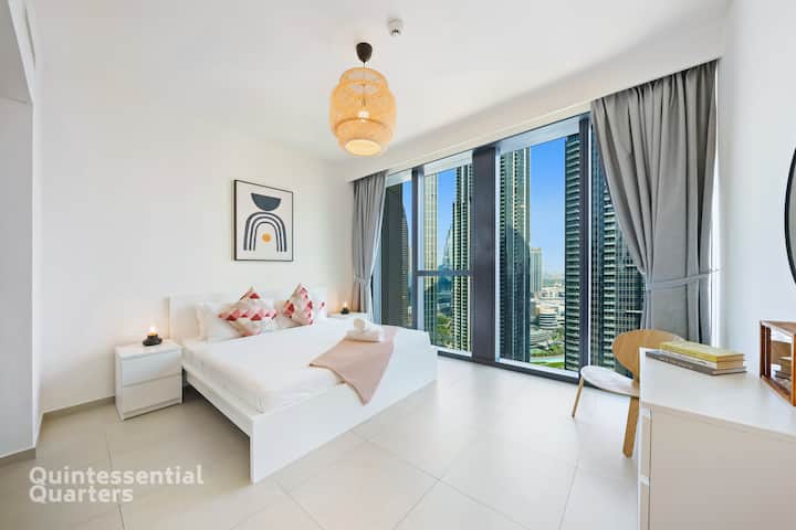 Hlavná spálňa s manželskou posteľou King a vlastnou kúpeľňou