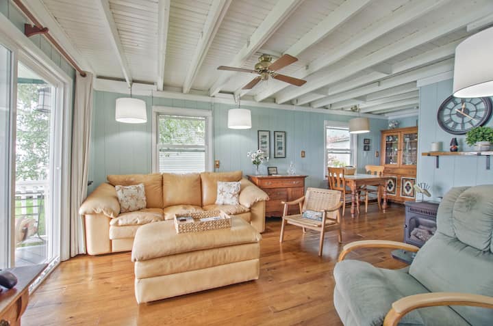 Beautiful Bonita 2 Bedroom Home By Redawning - Jamestown, NY