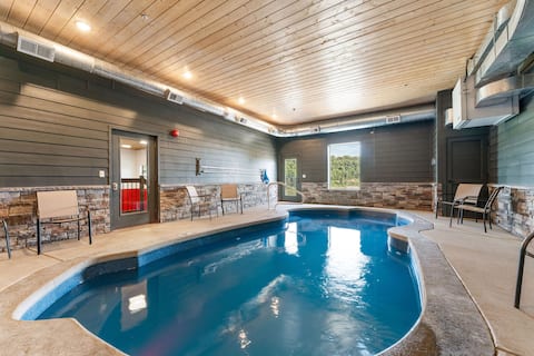 Staycation w PrivatePool_Ball Court_HotTub_FreeTix