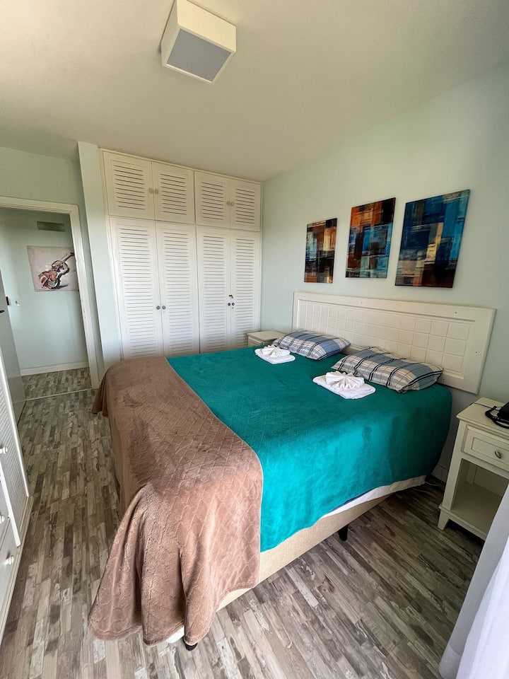 Foto de todo o quarto