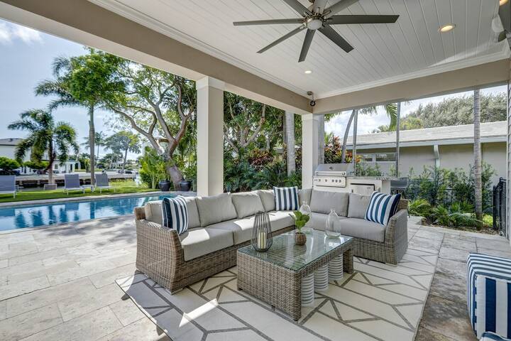 Waterfront ~ Heated Pool ~ Dock ~ Kayaks ~ Bikes gallery image 5