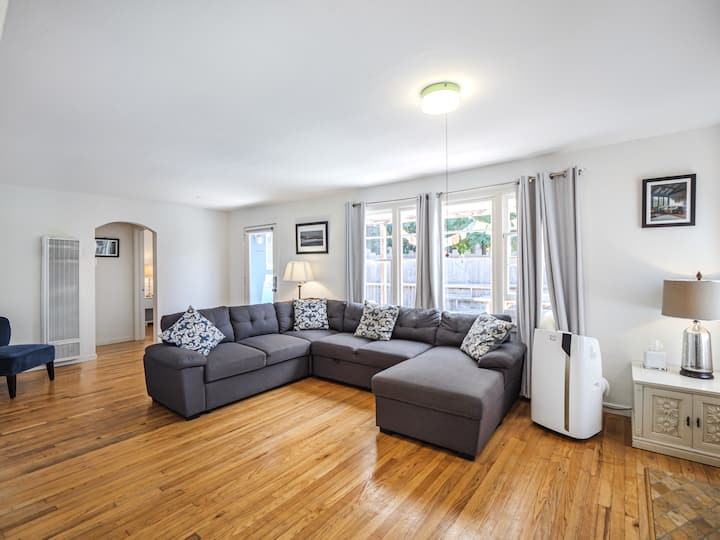 Amazing Gardens 5min To Beach In 3bdr House - Santa Cruz, CA