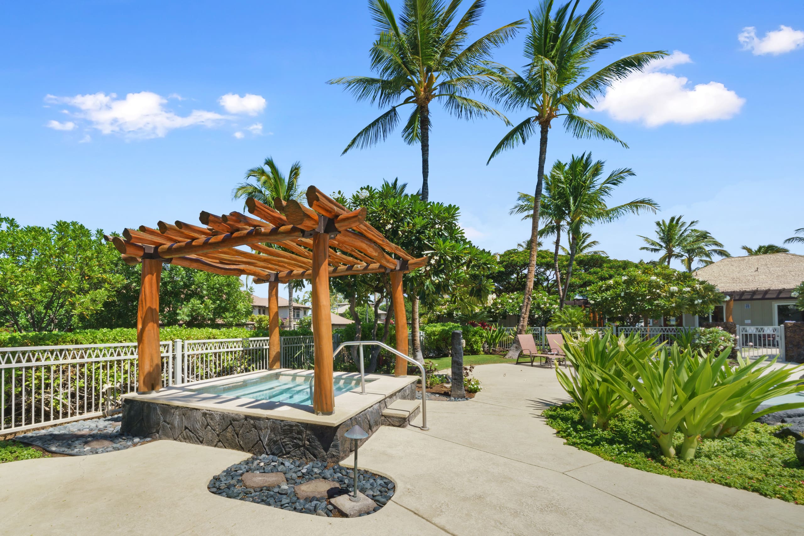 Condo in Waimea · ★4.83 · 2 bedrooms · 2 beds · 2 baths - Image 37