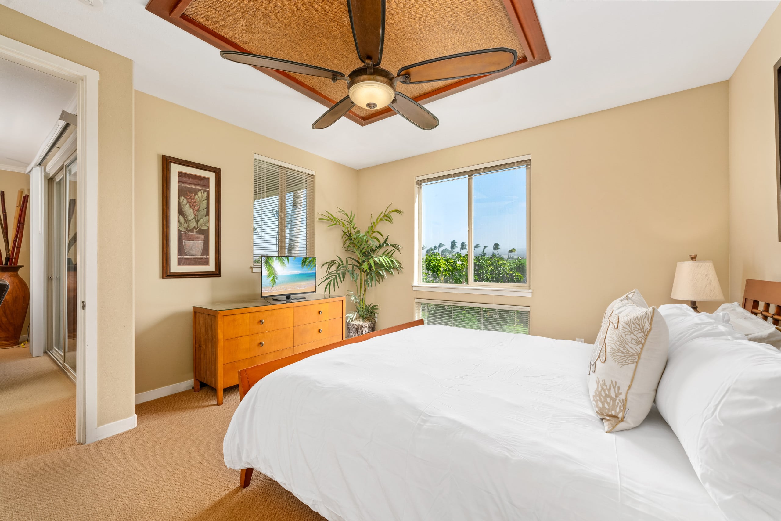 Condo in Waimea · ★4.83 · 2 bedrooms · 2 beds · 2 baths - Image 3