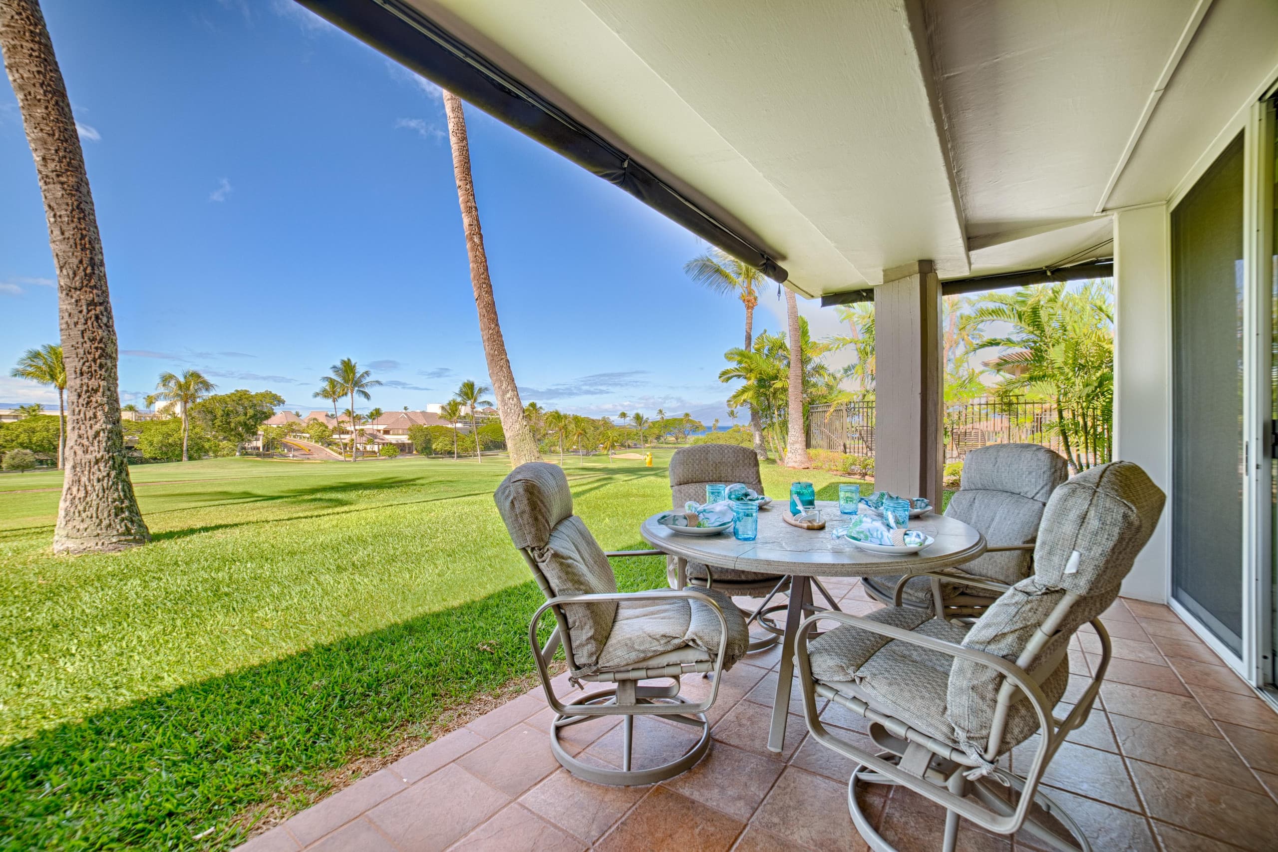 Condo in Lahaina · ★4.79 · 2 bedrooms · 3 beds · 2 baths - Image 16