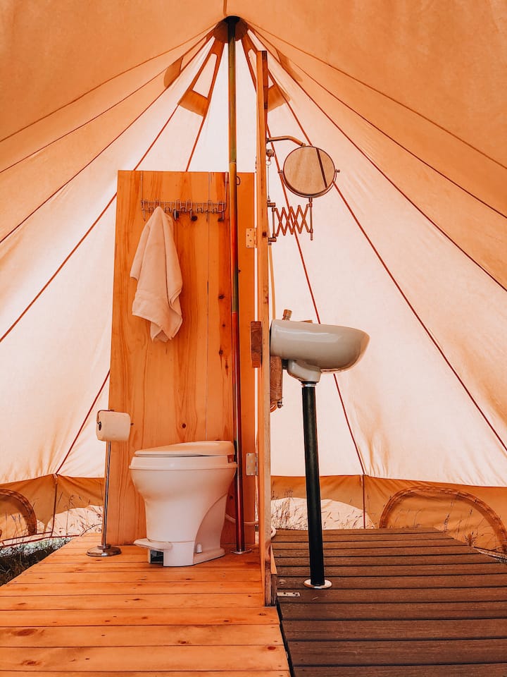 Wander Camp Bryce Canyon Family Tent Boutique hotels for Rent in