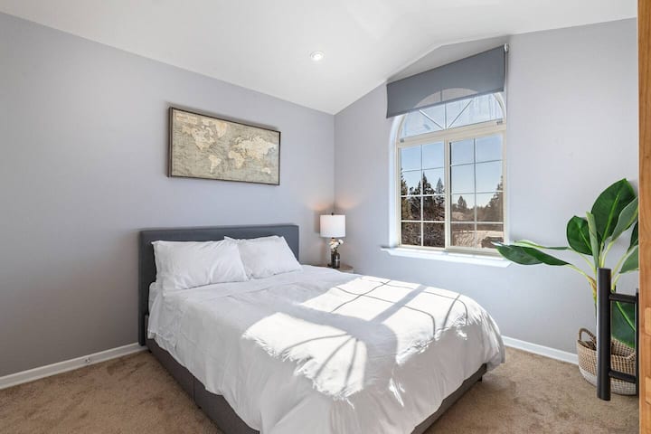 Chambre 3 - lit queen