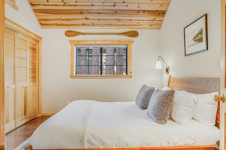 تضم غرفة النوم 2 سرير كوين.