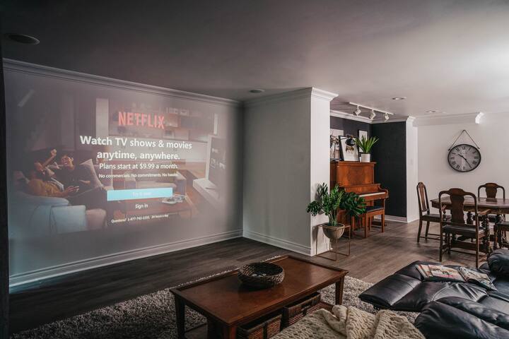 Toronto Vacation | ➊ The One Toronto Villa gallery image 4