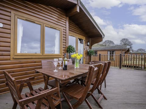 Loch Leven Lodge 12 by Interhome