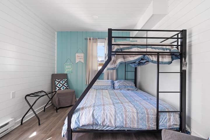 חדר אורחים שני (מיטה זוגית/מלאה)