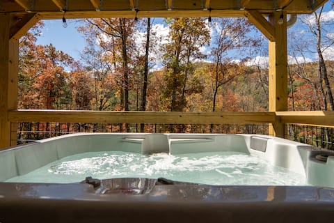 Pisgah Retreat w/ Hot Tub & Private River Access
