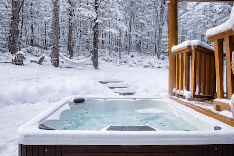 Luxury Prvt Estate w/Hot Tub+Gameroom nr Rhinebeck