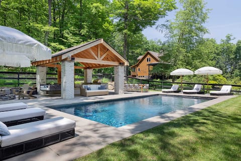 Luxury Prvt Estate w/Heated Pool+Hot Tub+Gameroom