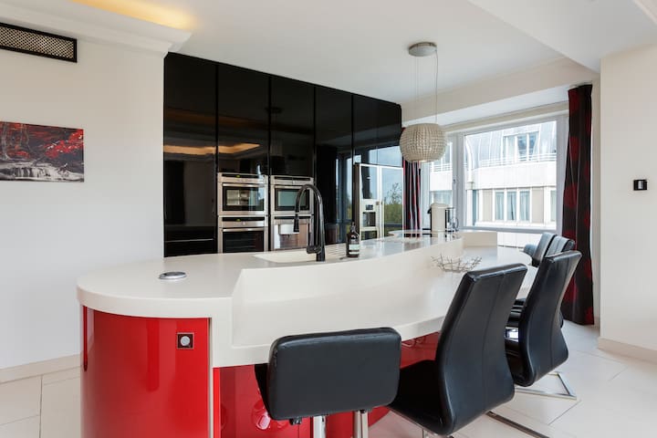 Hyde Park Heights by Veeve gallery image 5