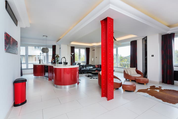 Hyde Park Heights by Veeve gallery image 4