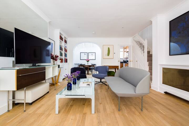 The Little Blue Dream – Sleeps 6 gallery image 4